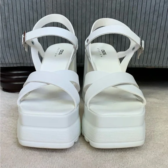 NEW ASOS Chunky White Platform Sandals - Picture 5 of 8